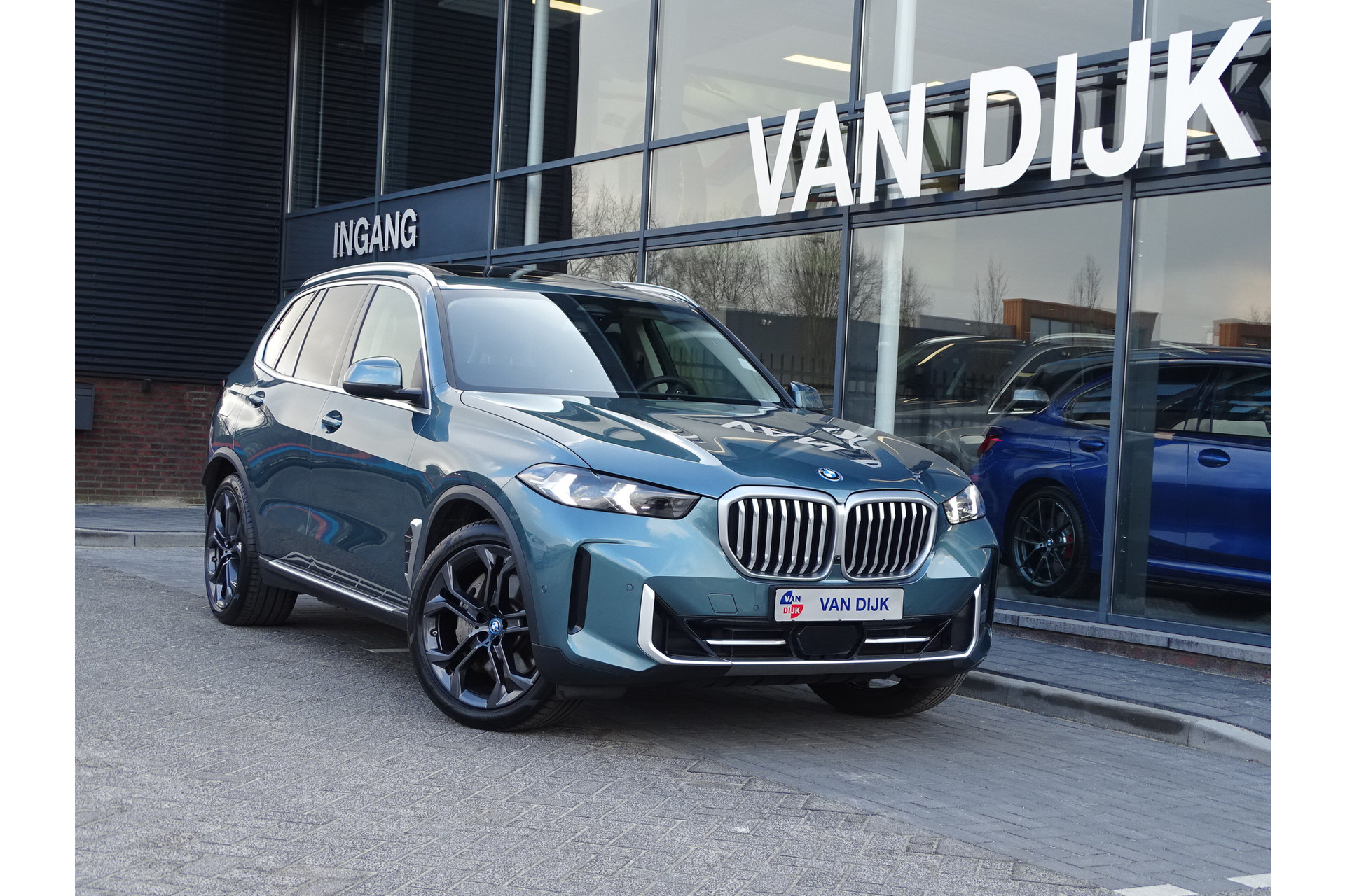 BMW X5 xDrive50e Pano.Dak Elek.Trekhaak Alu.Dorpel Cockpit Plus Leder 4-Zone airco Extra getint-glas Comfortzetels Harman/Kardon 21''LM