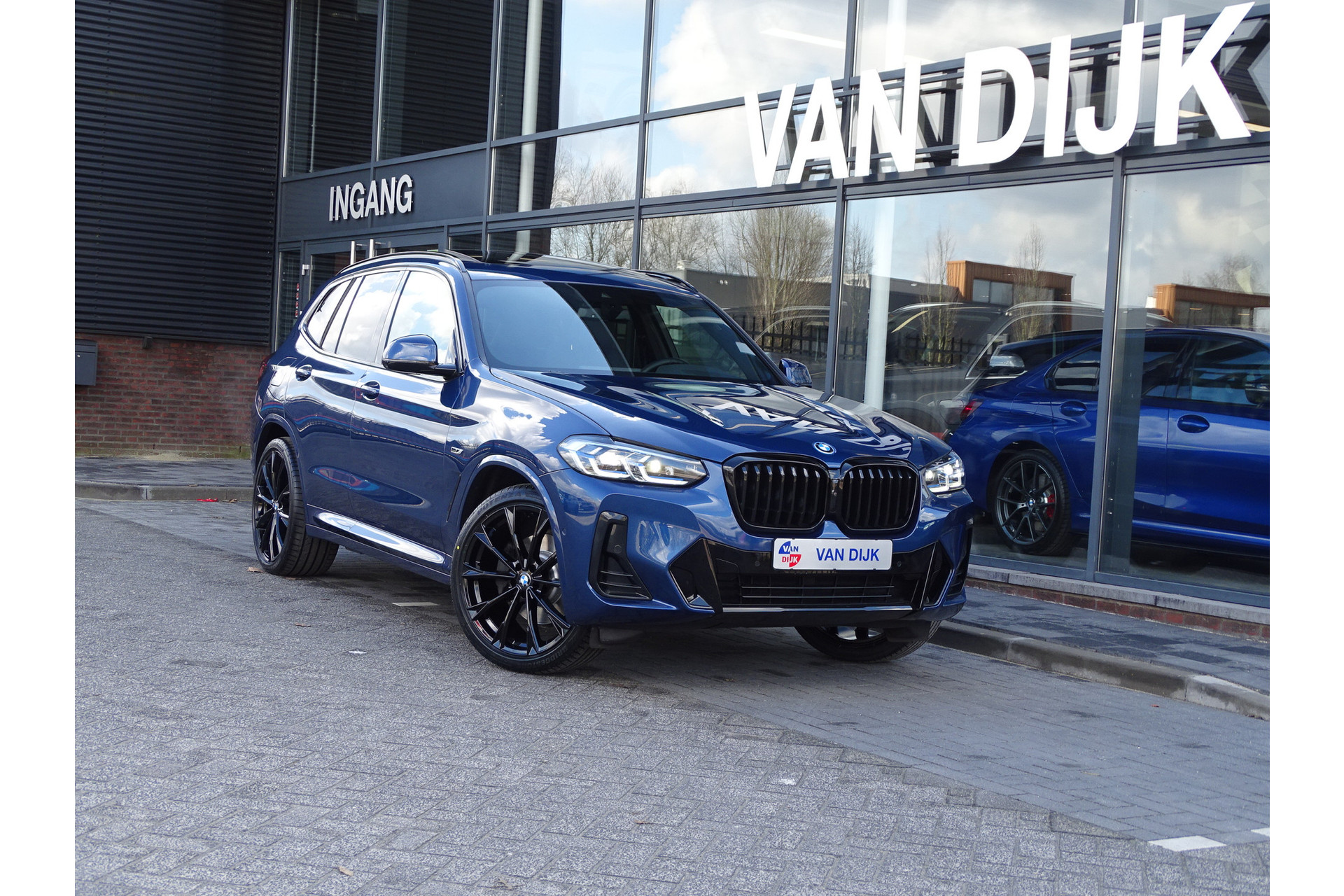 BMW X3 xDrive30e Exe. M Sportpakket Pano.Dak Laserlicht Driv.ass. Cockpit Plus Park.Plus Head-up HiFi 21" LM Velgen