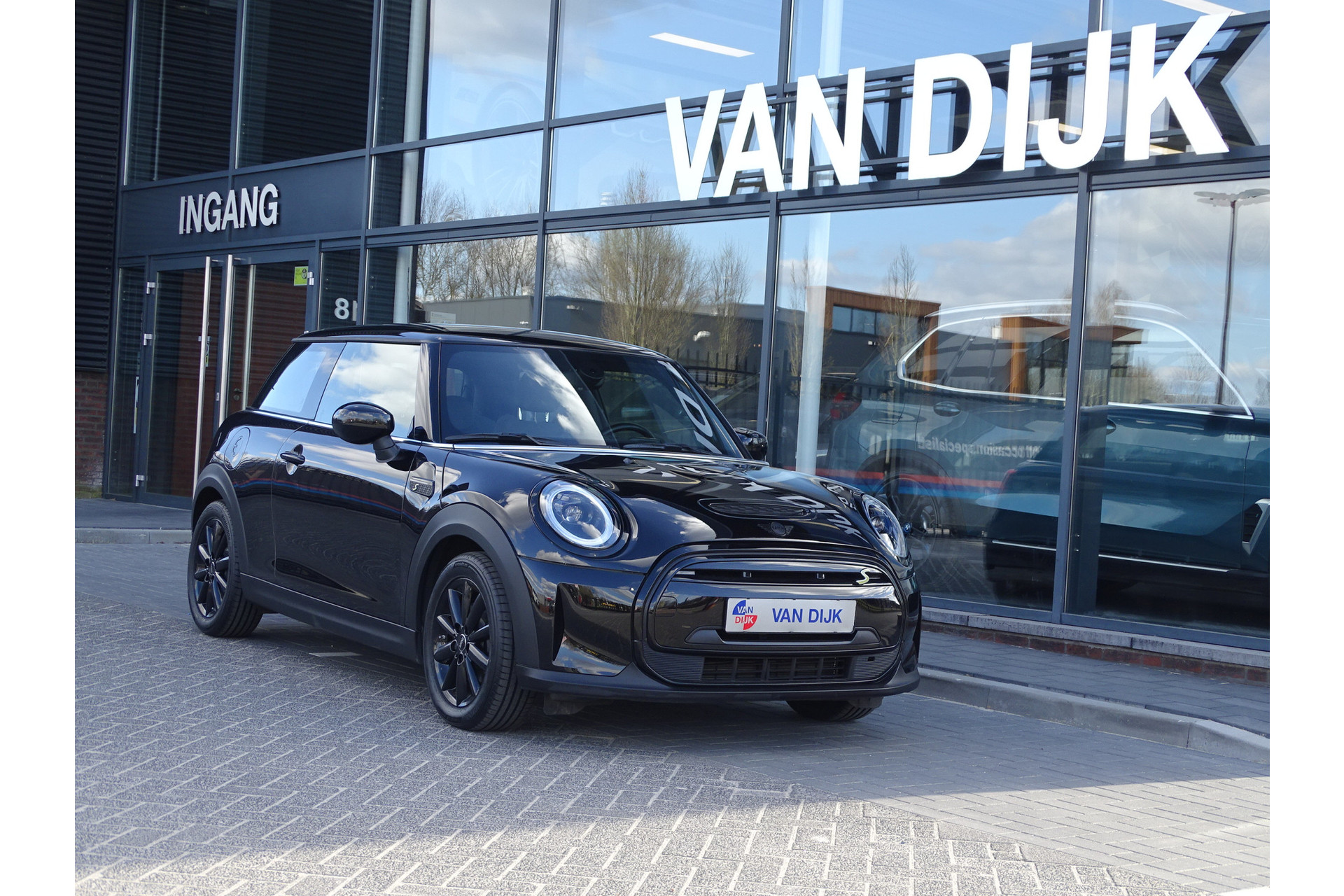 MINI Mini Electric Business Edition Sportstoelen Led Apple Carplay Mini Nav. Ecc. 16"LM Velgen Victory Black
