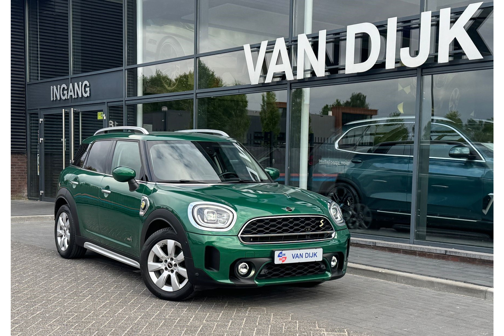 MINI Countryman Cooper SE ALL4 JCW Sportstoelen Camera Ada.cruis Apple CarPlay Harman/Kardon LED Driving Assistant 17” LM velgen