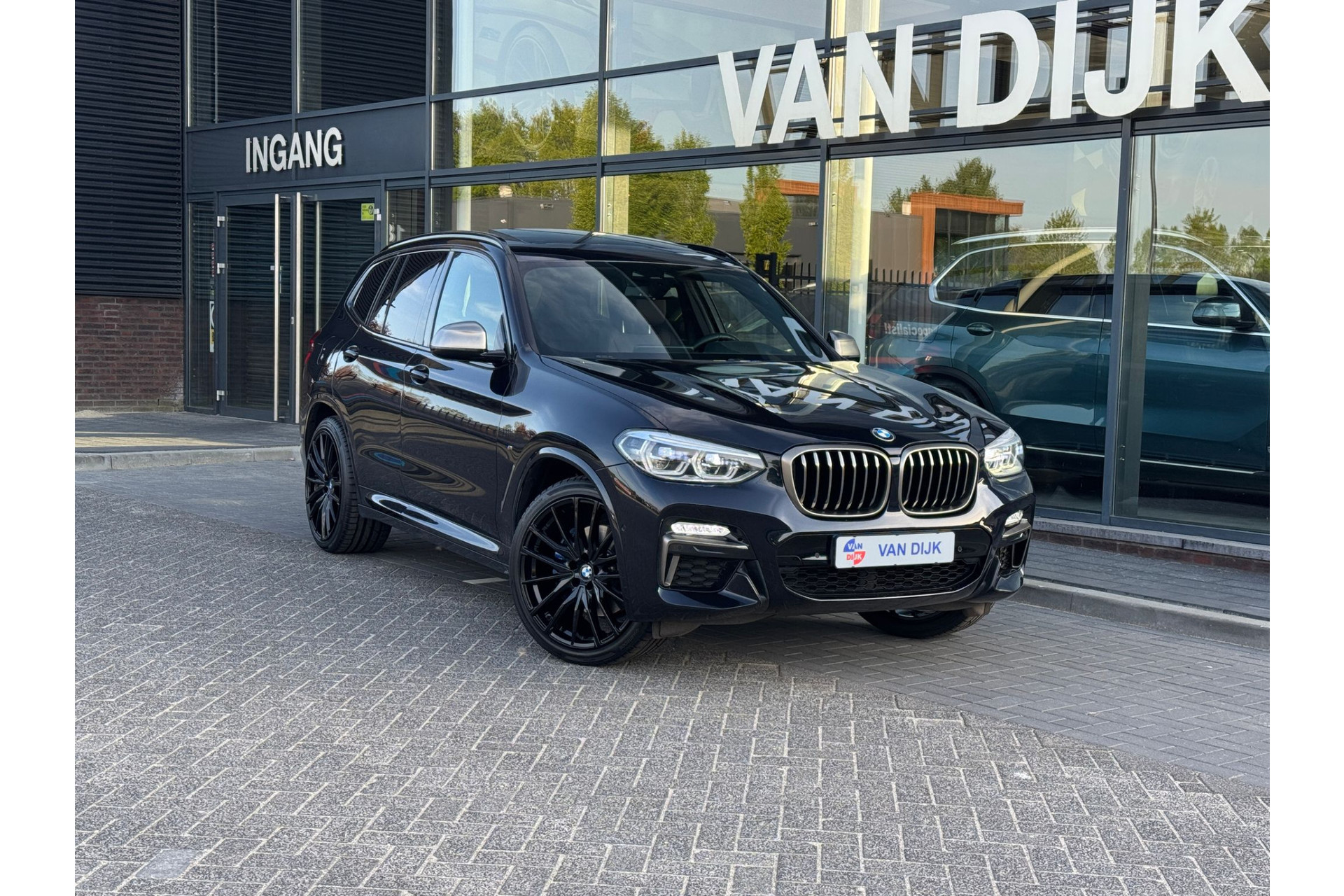 BMW X3 M40i xDrive High Exe Pano.Dak Elek.Stoelen Driv.Ass Nav.Pro Head-up Leder 21" LM Velgen