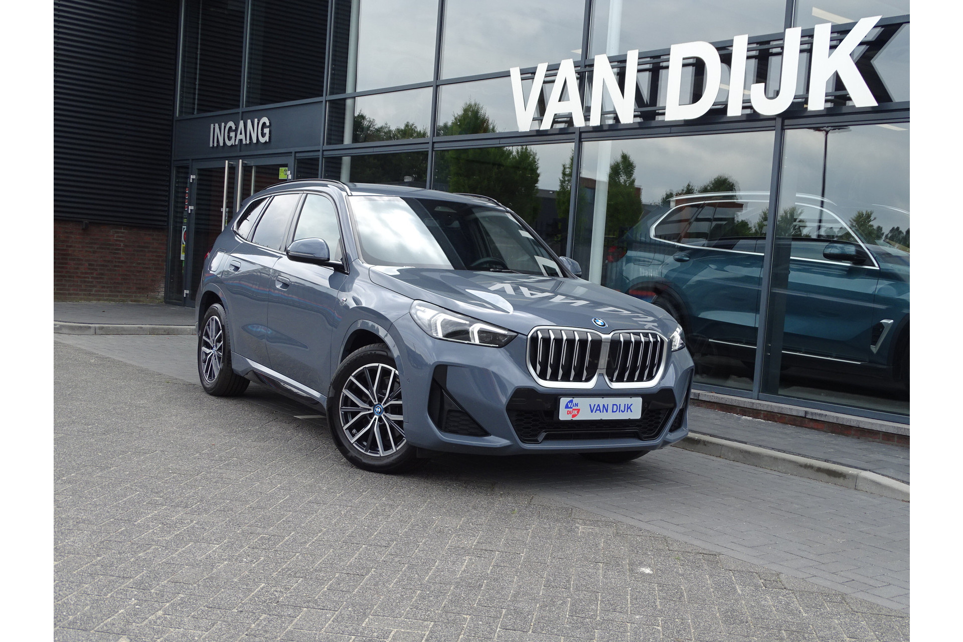 BMW X1 xDrive25e M Sportpakket Elek trekhaak Premium-Pack Drive Ass.Plus Ada led 18"Lm Velgen